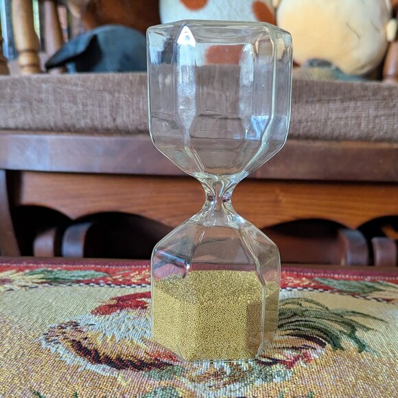 Glass Hourglass - Picture 1 of 1